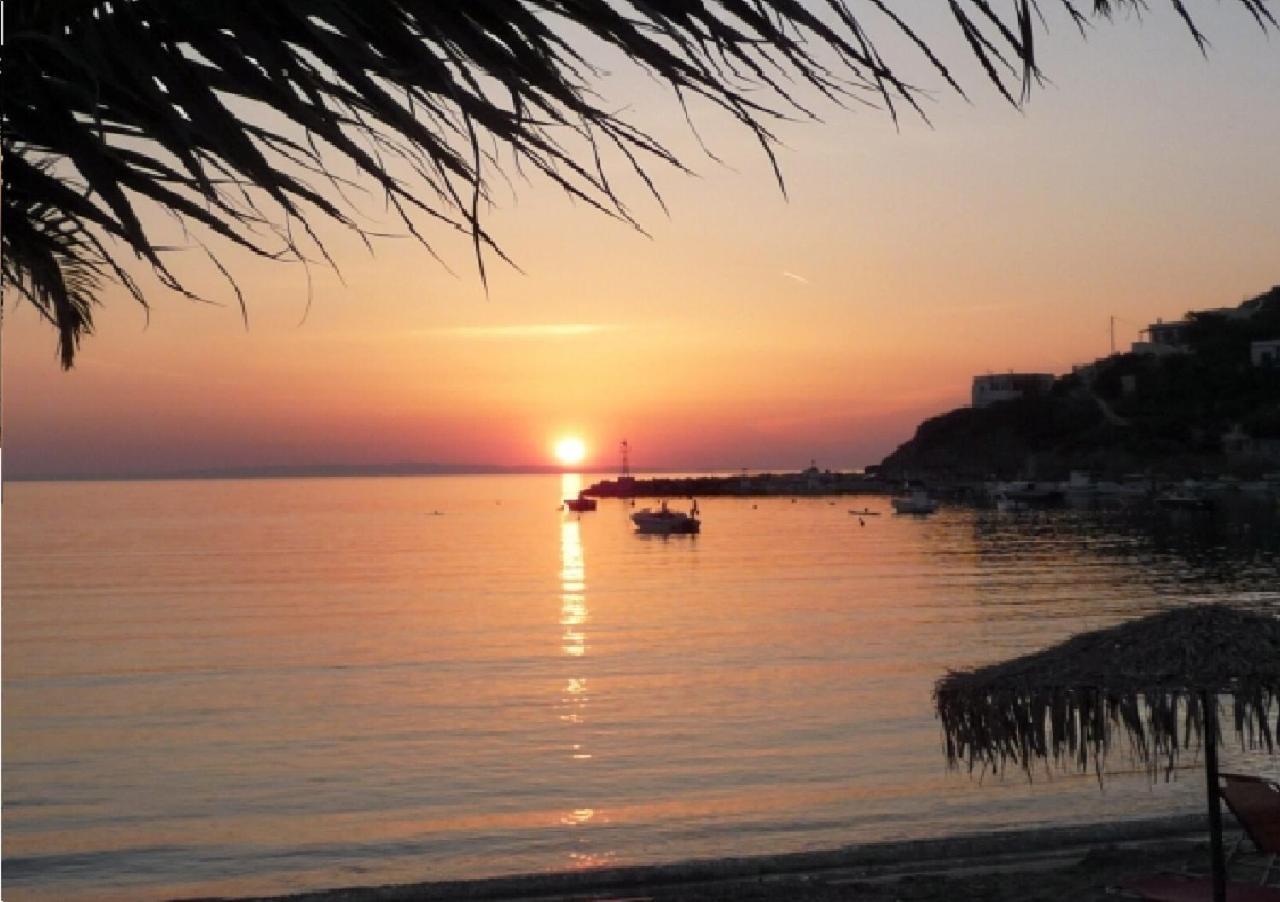 Aphrodite Hotel Syros Κίνι Εξωτερικό φωτογραφία